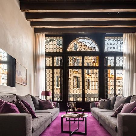 Palazzo Soranzo Noble Floor R&R Apartment เวนิส ภายนอก รูปภาพ